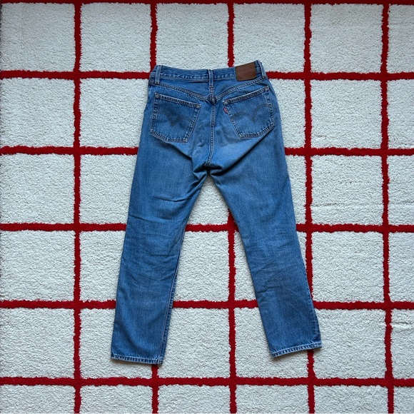 Vintage Levi's 501 Straight Leg Jeans - Picture 4 of 11